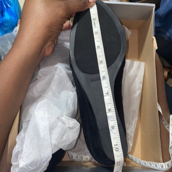 New Callie Faux Suede Wedge in size 12 wide width - Picture 4 of 5